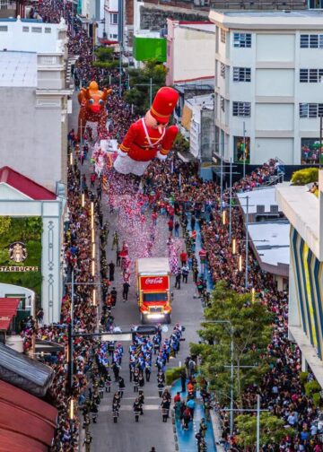 Nayib Bukele afirma que la recuperación del Centro Histórico simboliza el renacimiento de El Salvador