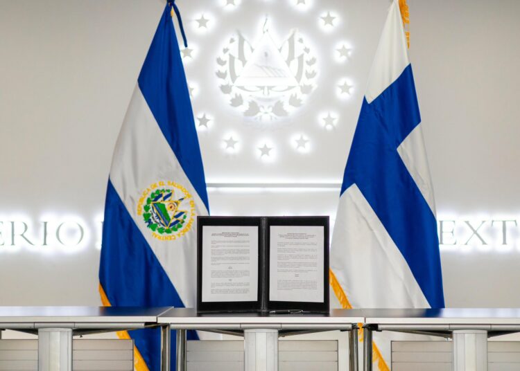 Gobierno de Nayib Bukele anuncia transformación educativa: El Salvador copiará modelo finlandés