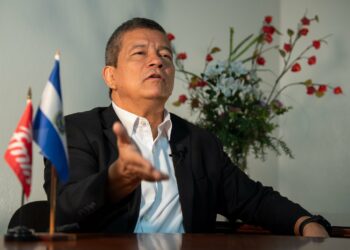 El FMLN volverá a competir en 2027, anunció Manuel “El Chino” Flores