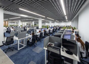 350 farmacias y más de 100 laboratorios clínicos componen la red DoctorSV