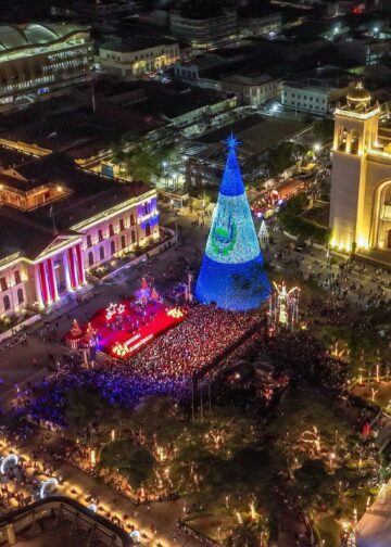 Presidente Bukele invita a la inauguración de la Villa Navideña del Centro Histórico