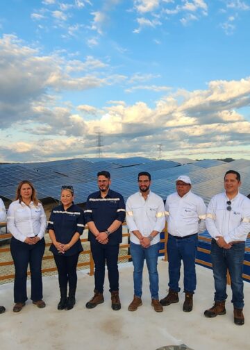Inauguran nueva planta solar en El Salvador