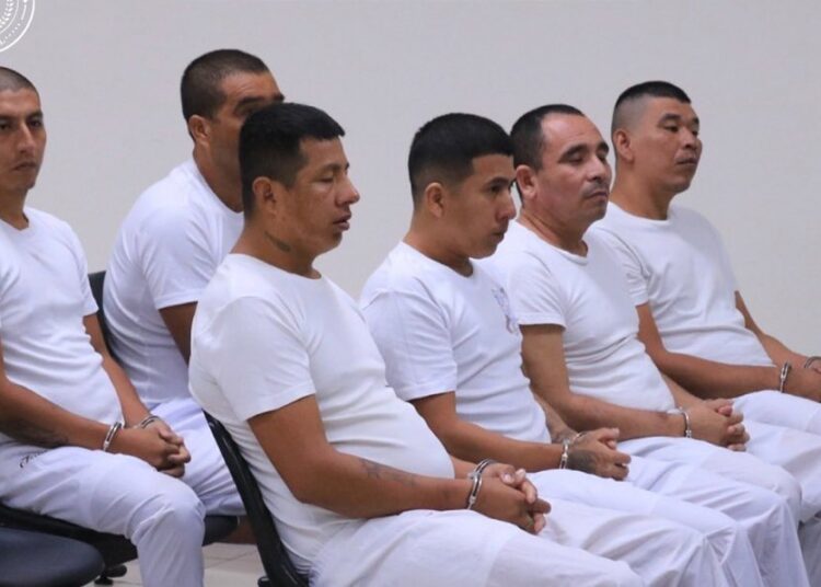 Extranjeros capturados en altamar con drogas son condenados a diez años de prisión