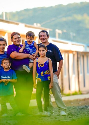 Proyecto habitacional Reasentamientos de Ahuachapán con un 90 % de avance