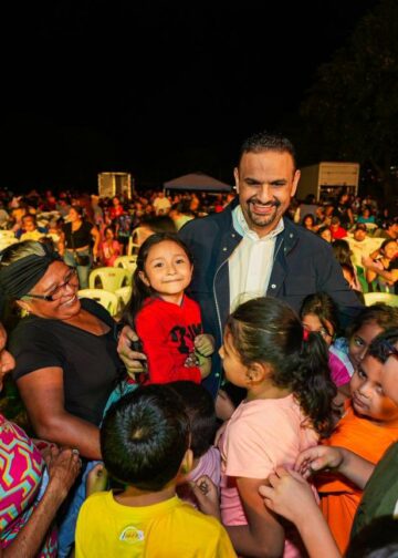 Alcaldía de Santa Ana Centro entrega más de 60 mil juguetes a niños del municipio