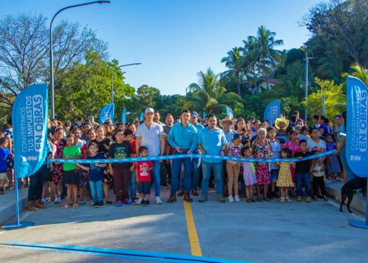 Más de 7,500 personas son beneficiadas con entrega de nuevo puente en Sonsonate