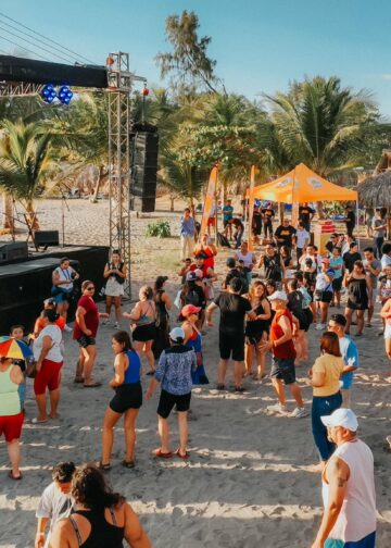 Celebran el Reventón de Fin de Año en Turicentro Costa del Sol