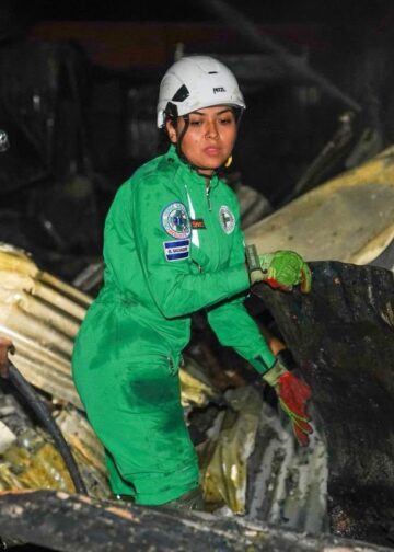 Afectados por incendio en Santa Ana recibirán el 100 % de ayuda económica