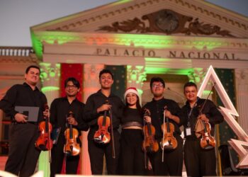 Concierto de música sinfónica pone a vibrar el Centro Histórico
