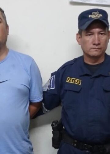 Conductor con 228 grados de alcohol invade carril y causa accidente en Colón