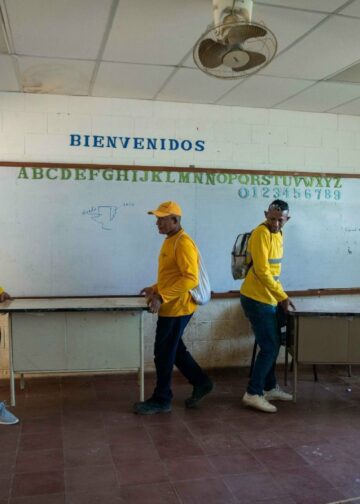 El programa Dos Escuelas x Día se acerca a las 400 intervenciones con la renovación del Centro Escolar El Zapote