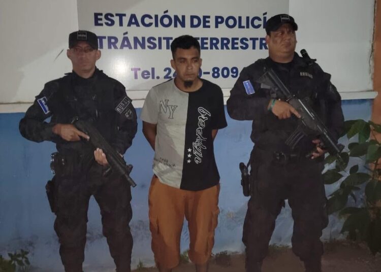 Cuatro sujetos son detenidos por la Policía por conducir en estado de ebriedad