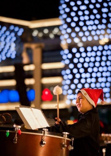 Orquesta Sinfónica Juvenil inaugura Villa Navideña en El Centro Histórico