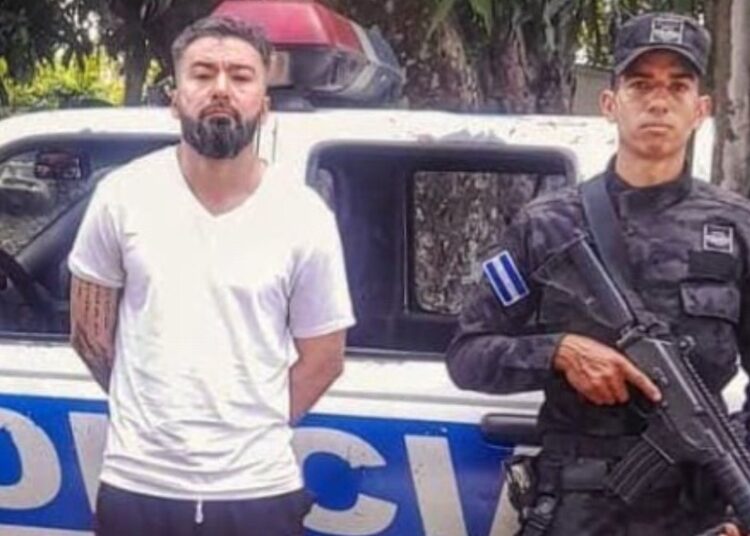 Policía captura a hombre con 600 porciones de crack en Aguilares