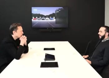 El Salvador avanza en transformación educativa con alianza junto a xAI