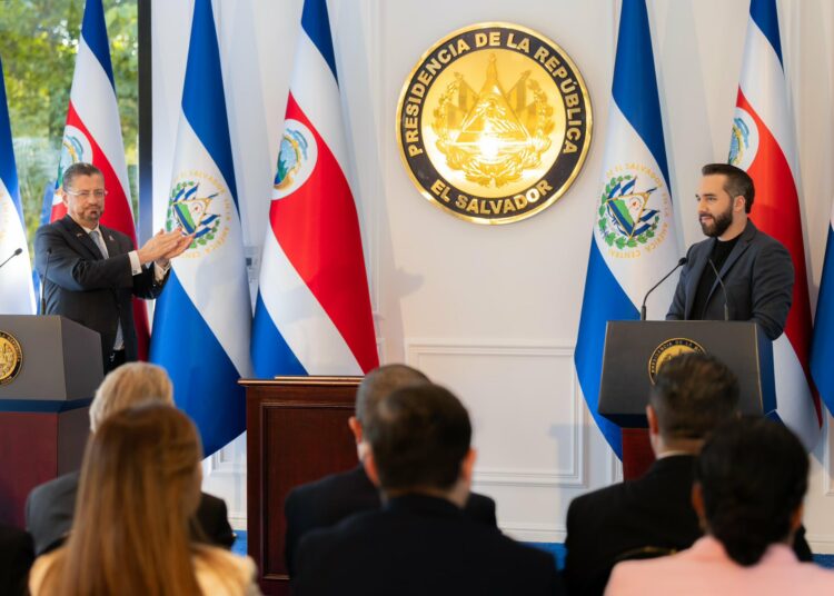 Presidente Chaves afirma que El Salvador es ejemplo global en el combate a la criminalidad