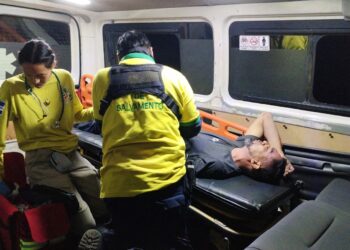 Incendio destruye vivienda y deja a un hombre lesionado en Ayutuxtepeque