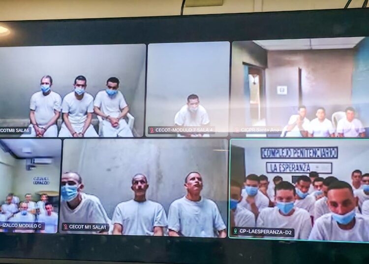 Inicia juicio masivo contra miembros de la MS capturados bajo el Régimen de Excepción