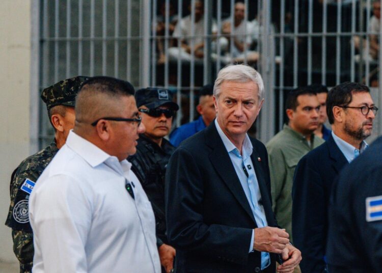 Resalta transformación de El Salvador presidente electo de Chile