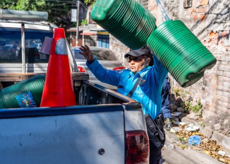 Alcaldía de San Salvador Centro ejecuta operativo de control en talleres automotrices