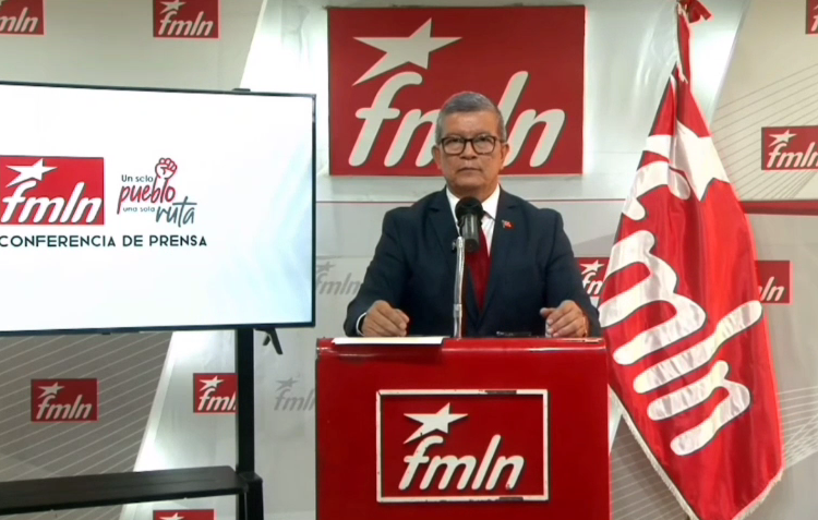 «Que me quiten la Visa», desafía Manuel Chino Flores