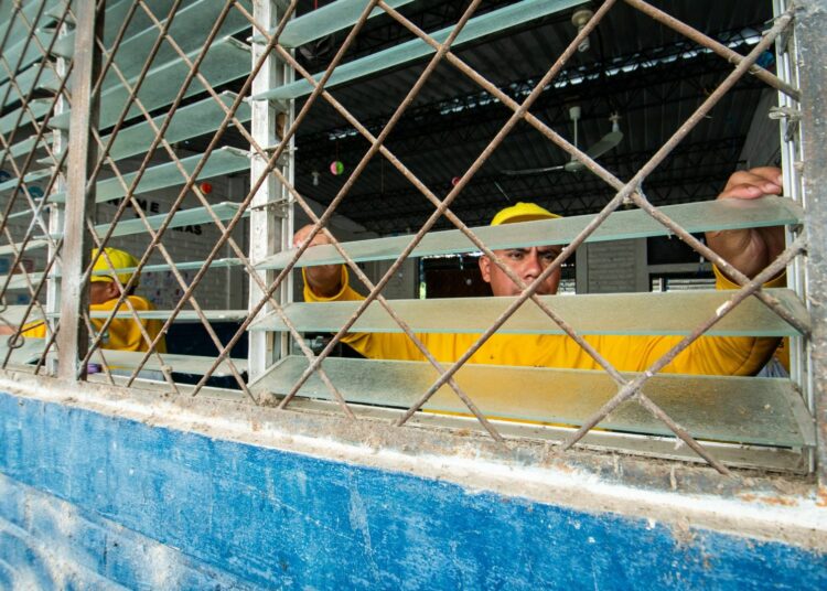 Gobierno de El Salvador invierte $560 mil y lanza la intervención 466 de #DosEscuelasXDía