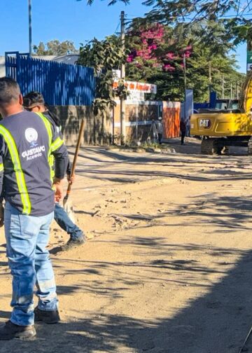 Alcaldía de Santa Ana Centro arranca pavimentación de vía alterna a bulevar «Los 44»