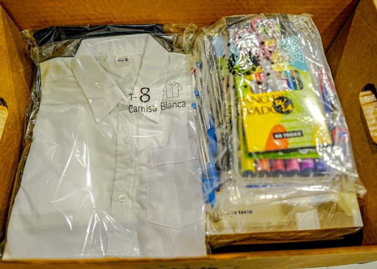 Entregarán 16 tipos de paquetes escolares en todo el país