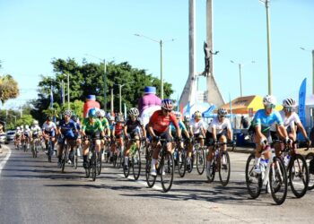 Ciclistas enfrentan exigente jornada del Tour El Salvador