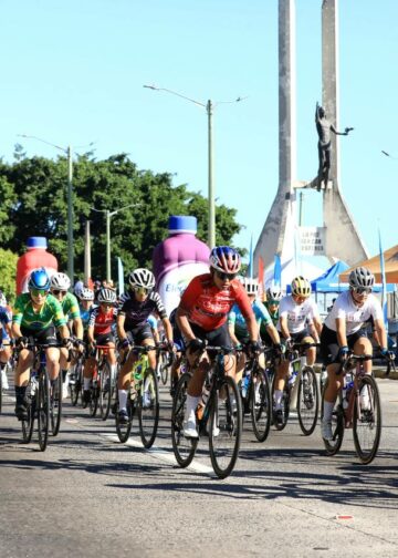 Ciclistas enfrentan exigente jornada del Tour El Salvador