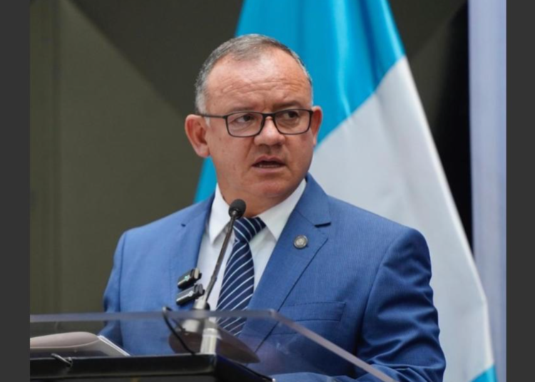 Exministro de Gobernación de Guatemala resalta efectividad de las reformas legales aplicadas en El Salvador