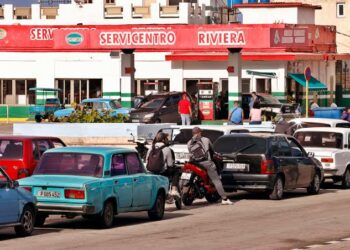 Trump declara emergencia sobre Cuba y anuncia aranceles a países que le vendan petróleo