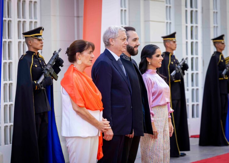 Presidente Bukele recibe al presidente electo de Chile