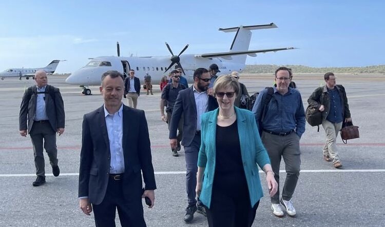 EEUU reapertura su embajada en Venezuela tras años de ruptura diplomática