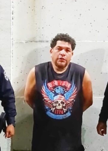 Capturan a sujeto que atacó a otros con un envase de vidrio