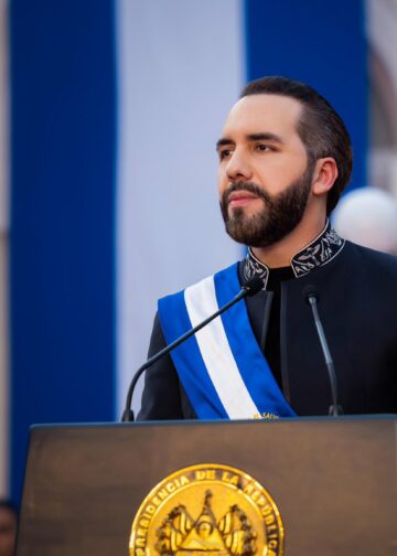 “Basta con autodenominarse periodista para obtener impunidad total”, señala Nayib Bukele