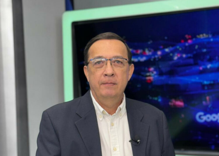 Carlos Araujo reconoce avances en el control de las maras en El Salvador