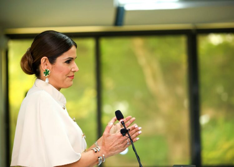 Embajadora Milena Mayorga impulsa inversión de la diáspora