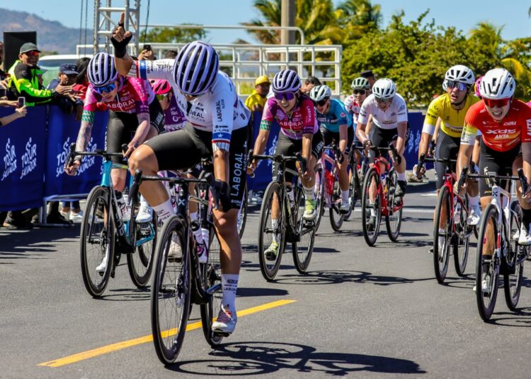 Catalina Soto Campos amplía su protagonismo en el Tour El Salvador 2026 tras dominar la Etapa 3