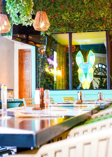 Nueva sucursal de Donkyes es inaugurada en el Centro Histórico de San Salvador