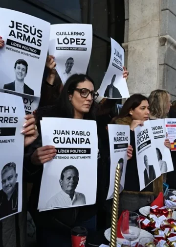 España exige a Delcy Rodríguez la liberación inmediata de los presos políticos españoles en Venezuela