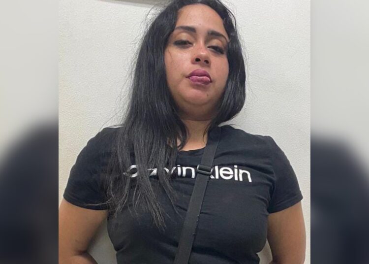 Capturada mujer que hirió en el rostro con una tijera a su pareja