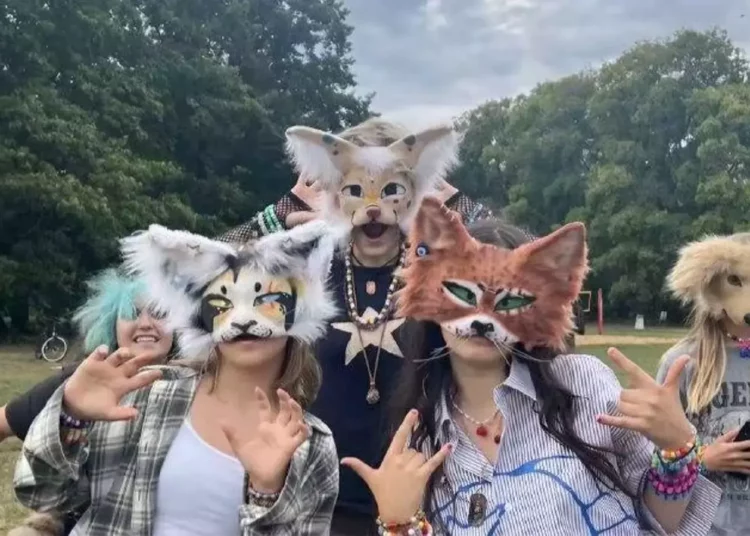 Alcaldías en Honduras dicen «no» a los therians: dos ciudades vetaron sus reuniones en parques públicos