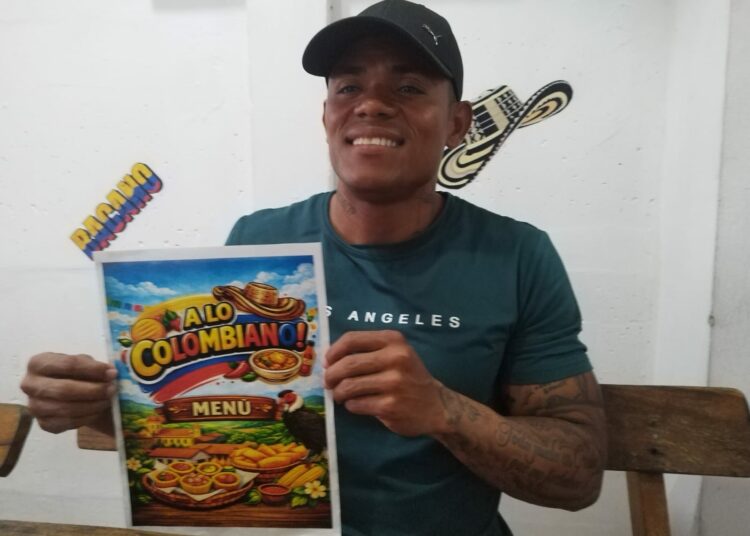 Jugador Michell Mercado inaugura su restaurante «A lo Colombiano» en San Salvador