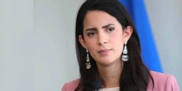 Claudia Ortiz vuelve a votar en contra de la prórroga del régimen de excepción