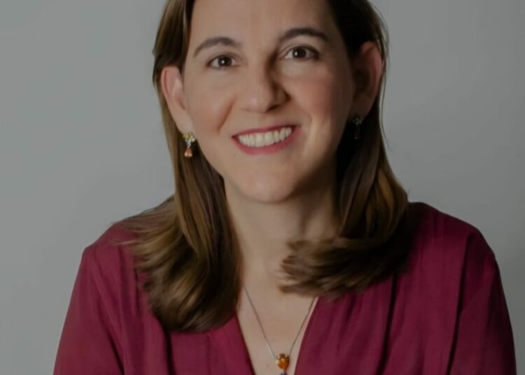 El Salvador: entre santos y campanas