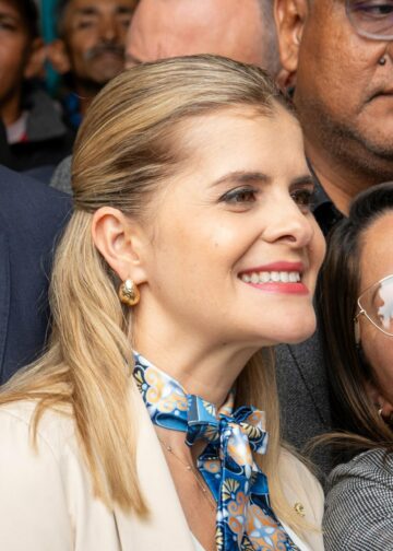 Presidente Nayib Bukele felicita a Laura Fernández por su elección en Costa Rica