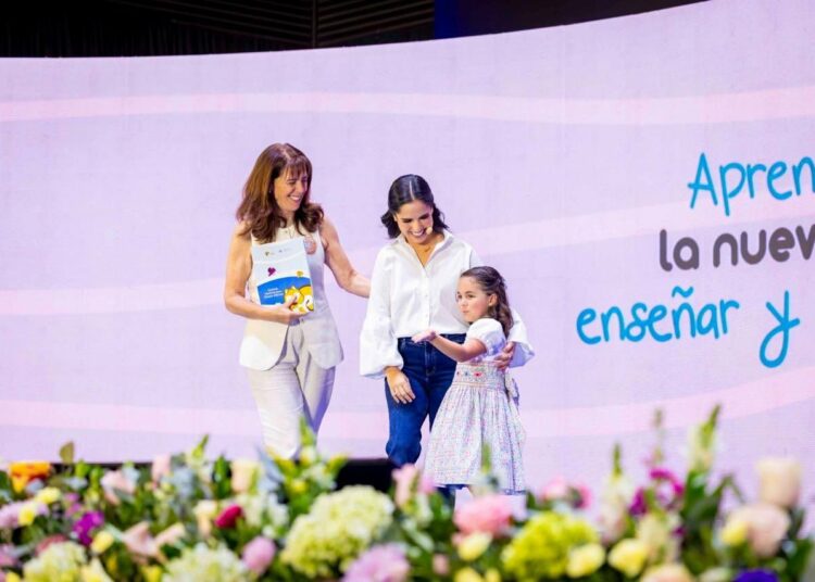 El Salvador implementa un currículo enfocado en el desarrollo integral de la niñez