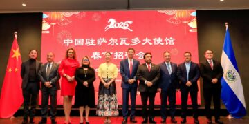 El Salvador y China fortalecen lazos de cooperación