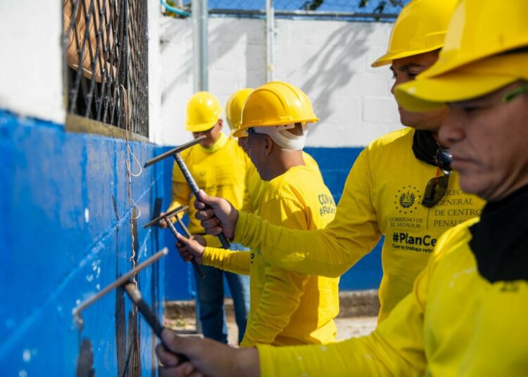 Programa Dos Escuelas X Día llega a centro escolar de Zaragoza